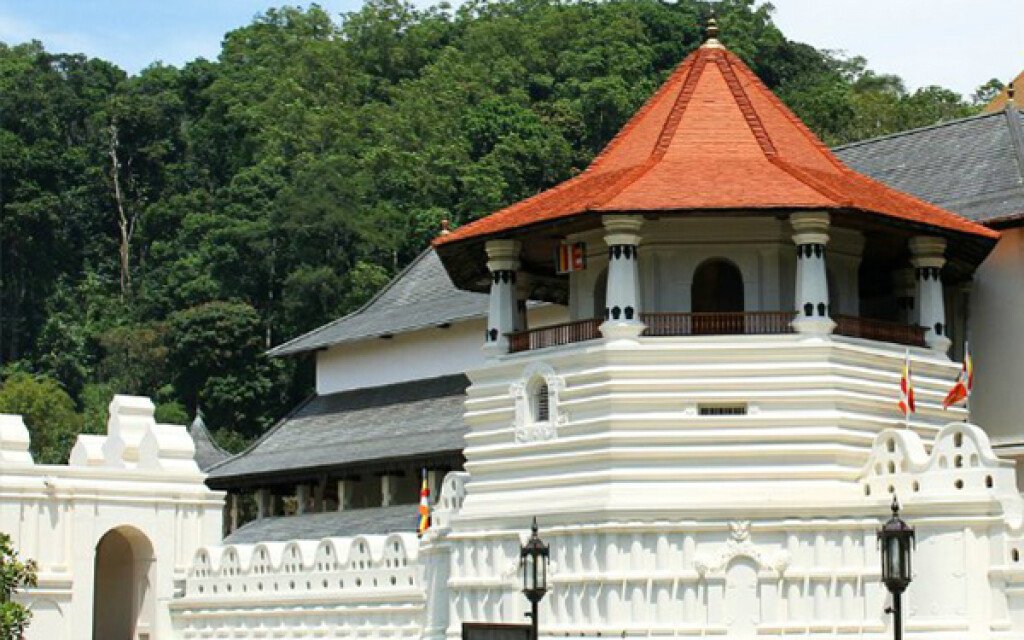 Exploring Sri Lanka's Architectural Gems: A Journey Through Iconic Buildings