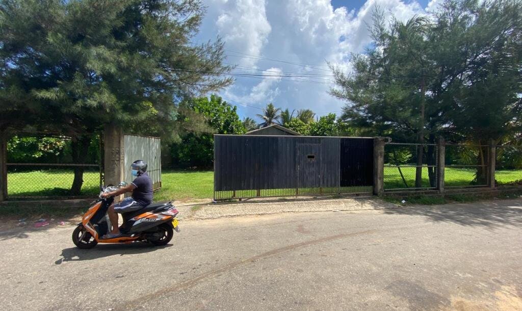 Galle Road facing 54 perches in Egodauyana, Moratuwa-5