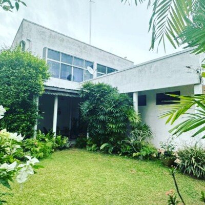 Rectangular-shaped block of flat land bordering a 25 ft