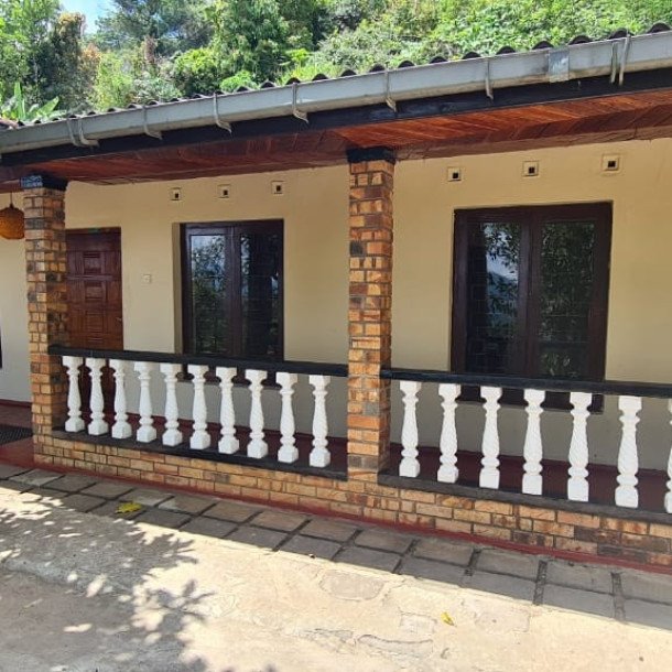 HOUSE FOR SALE IN BANDARAWELA!-1