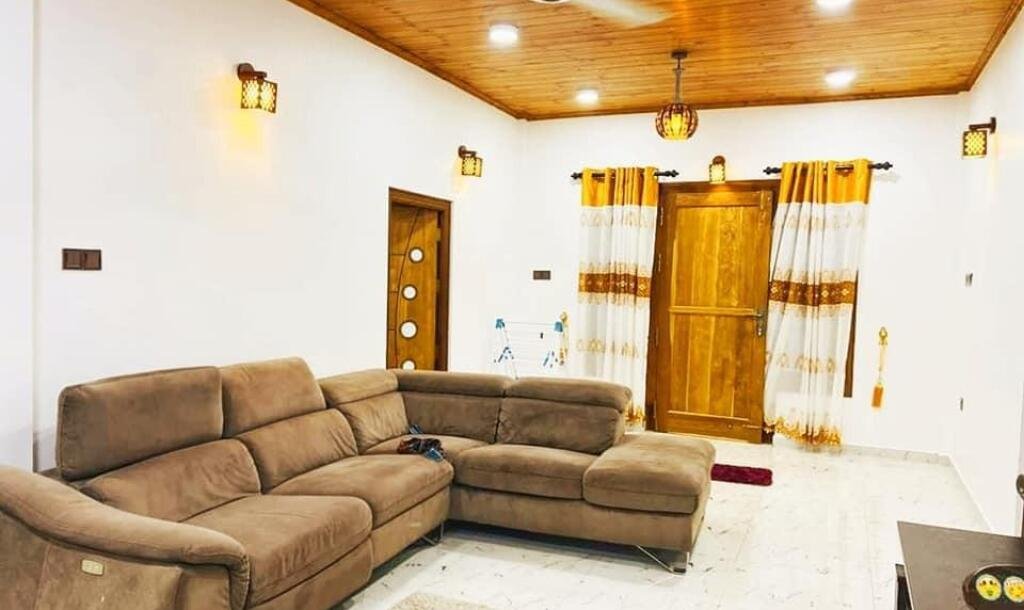 4040 Sq Ft Beautiful Newly Furnished 4040 Sq Ft Fully Furnished 1.25 Acre Plot For Sale At Kacheri Somasundaram Avenue-4