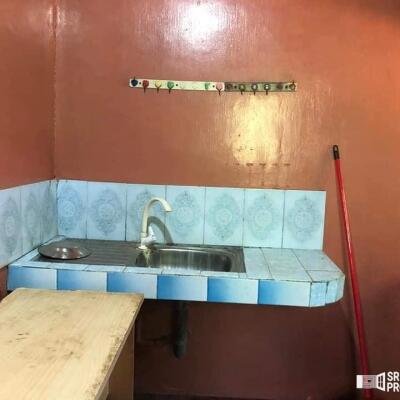 House with 6 rooms for sale near Nelliadi Malusandi on 4 acres of land.