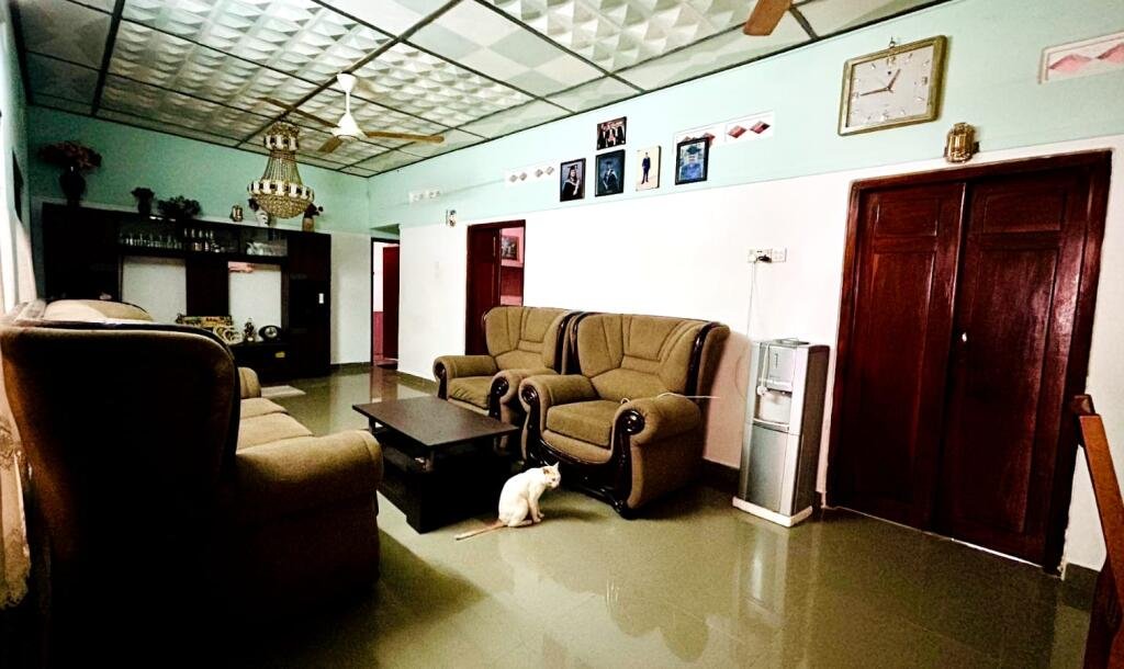 2nd house for sale from Navatkuli main road Jaffna-4