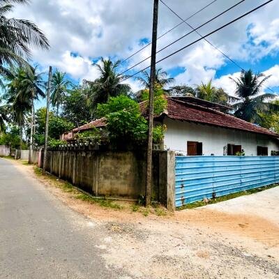 2nd house for sale from Navatkuli main road Jaffna